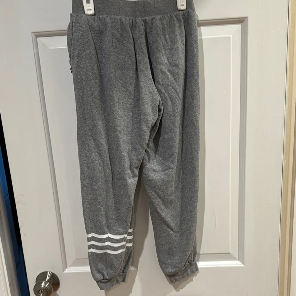 Sol Angeles Gray Sweatpants Relaxed Fit sweatsuit